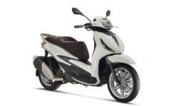 Piaggio Beverly 300 cc 2022 model ( must have license category A2 or A ) 